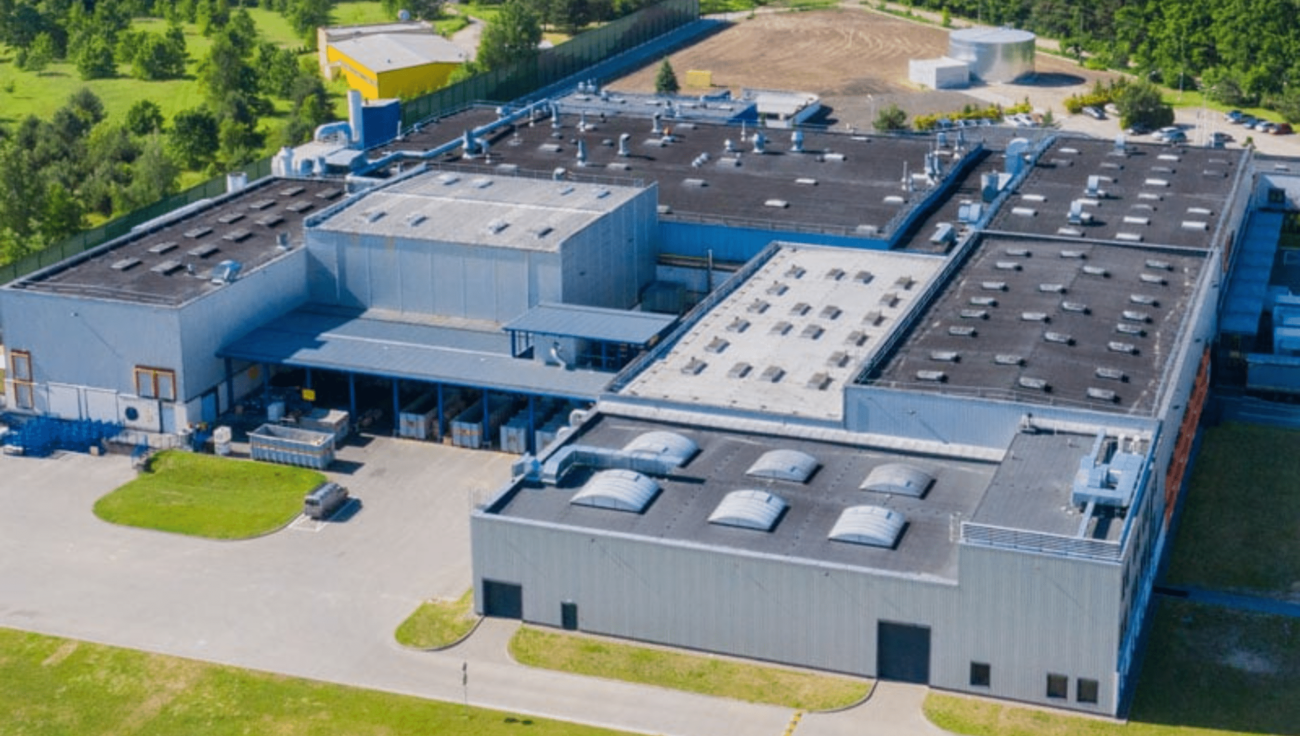 Aerial view of a large commercial property in Michigan